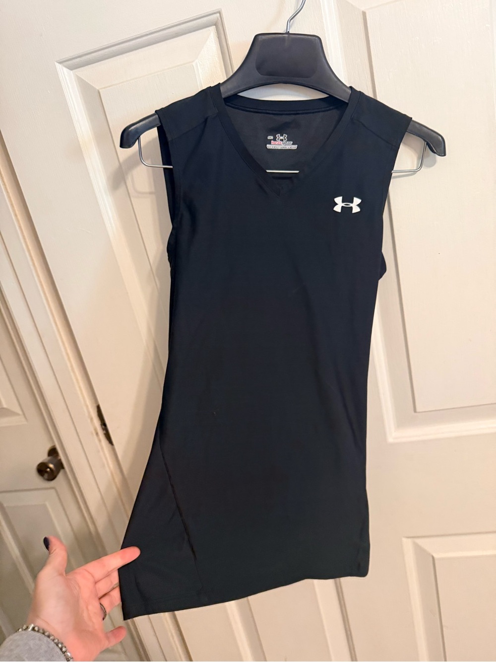 Under Armour Black Sleeveless Athletic Shirt